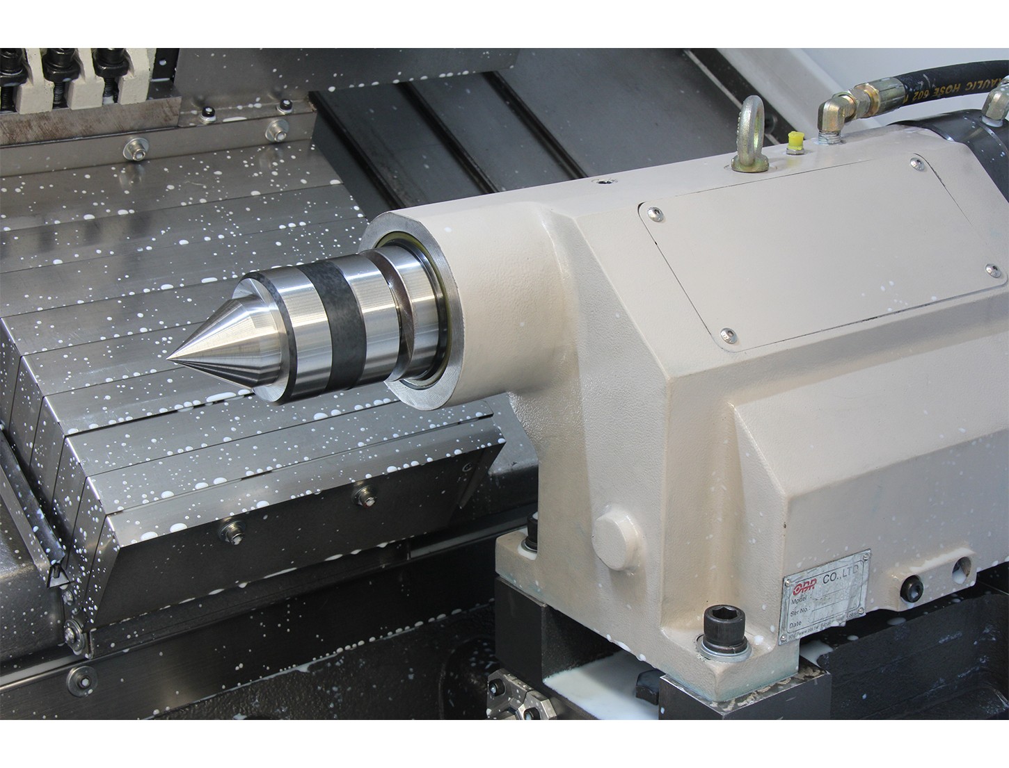 數(shù)控刀塔帶尾頂機(jī)