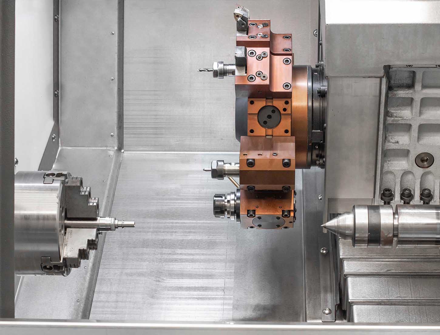 HXCNC-46YH-T動力刀塔機機床內部 HXCNC-46YH-T動力刀塔機床內部